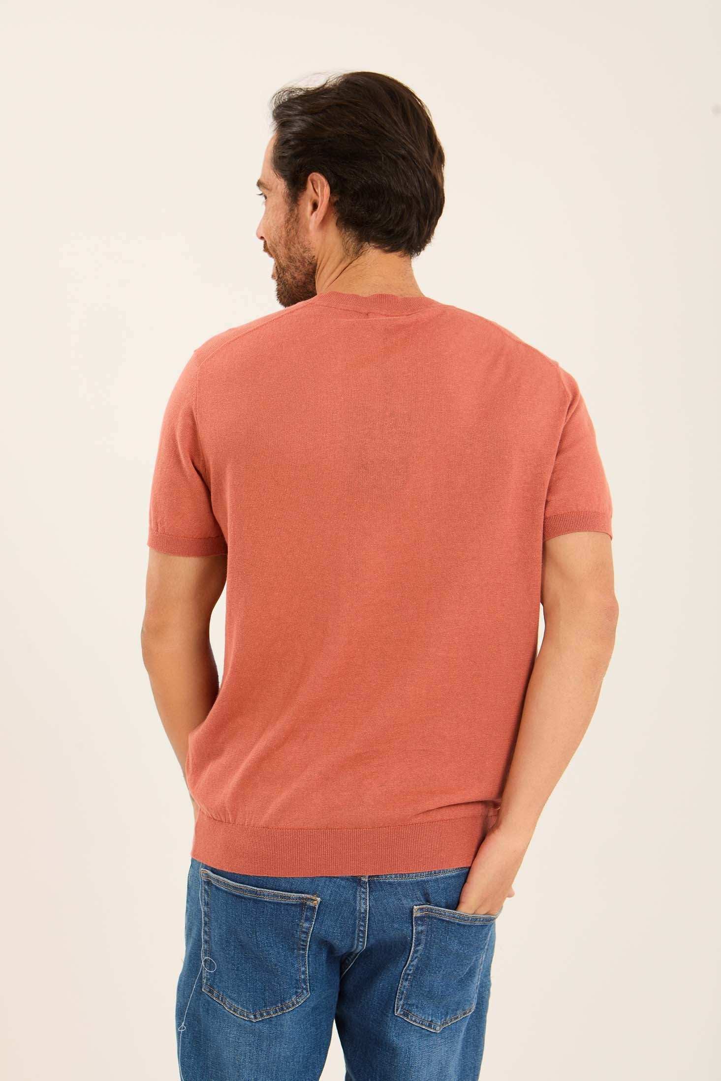 Short Sleeves Textured Tee with Hem - Image 3