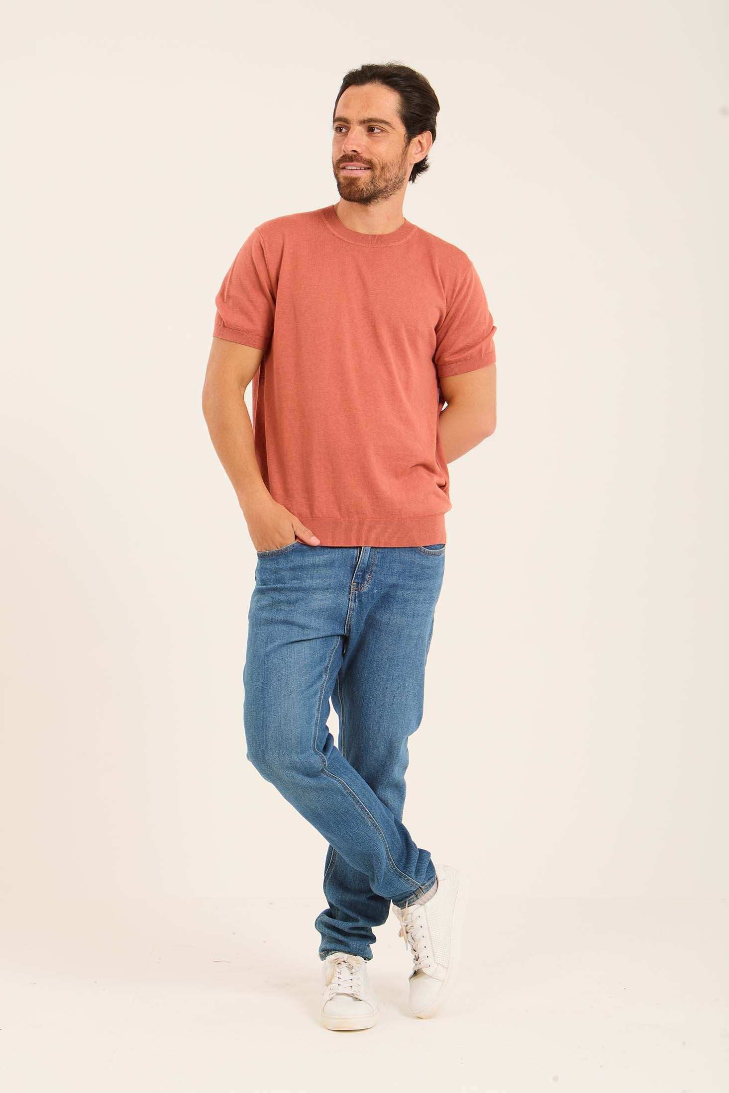 Short Sleeves Textured Tee with Hem - Image 4