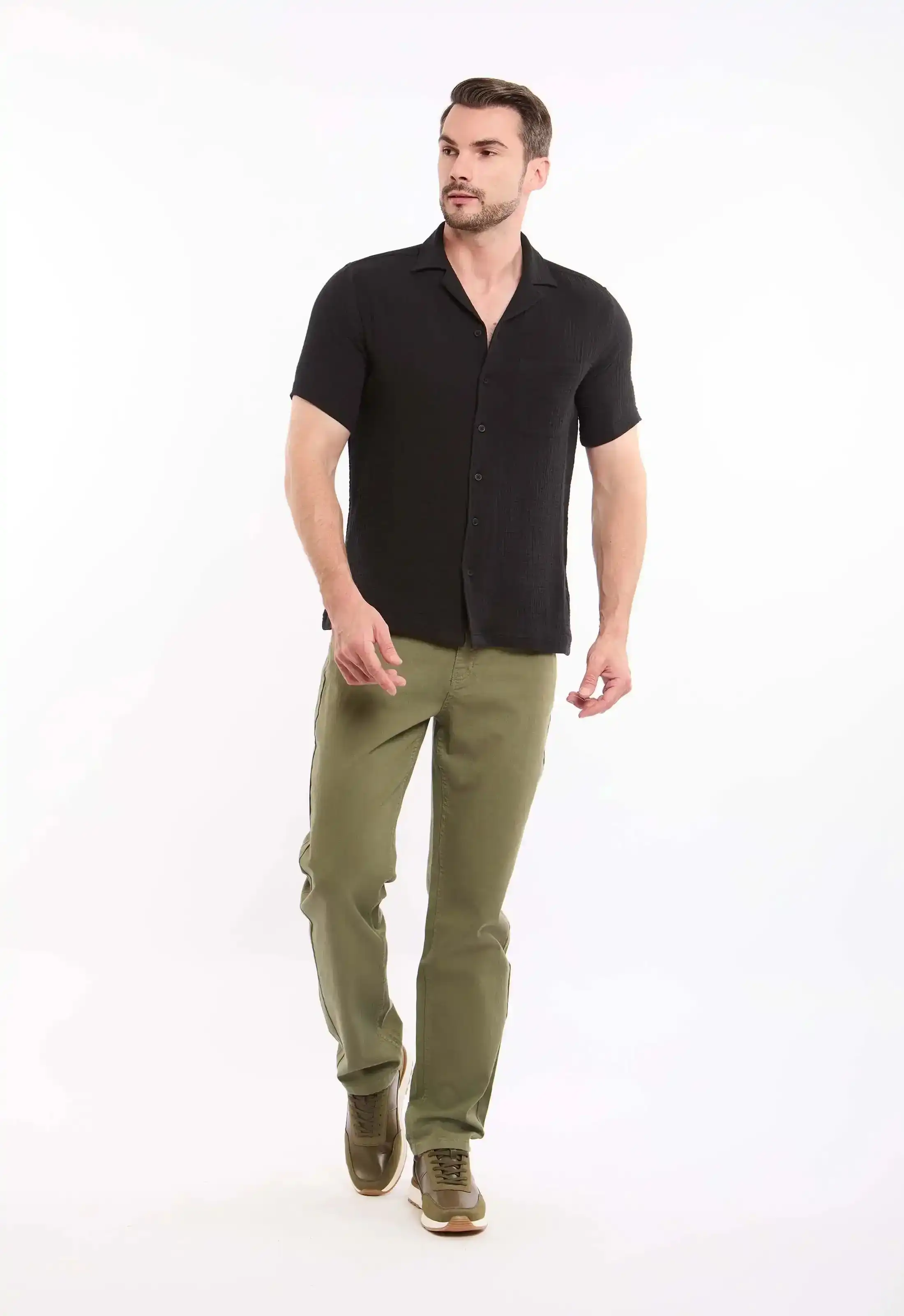 Tailored Straight Cotton Pants with Clean Finish