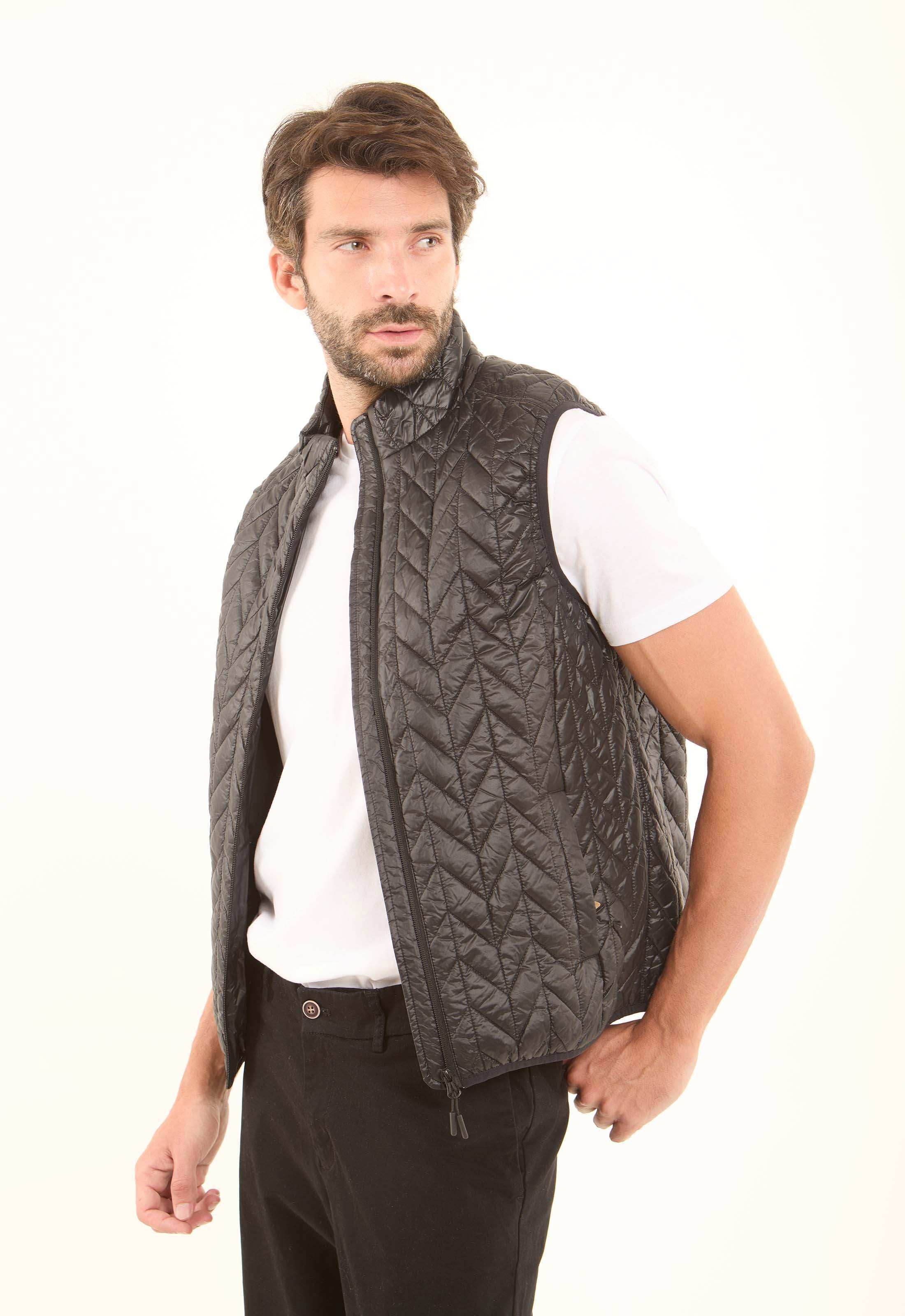 Mock Neck Zipped Quilted Vest - Image 2