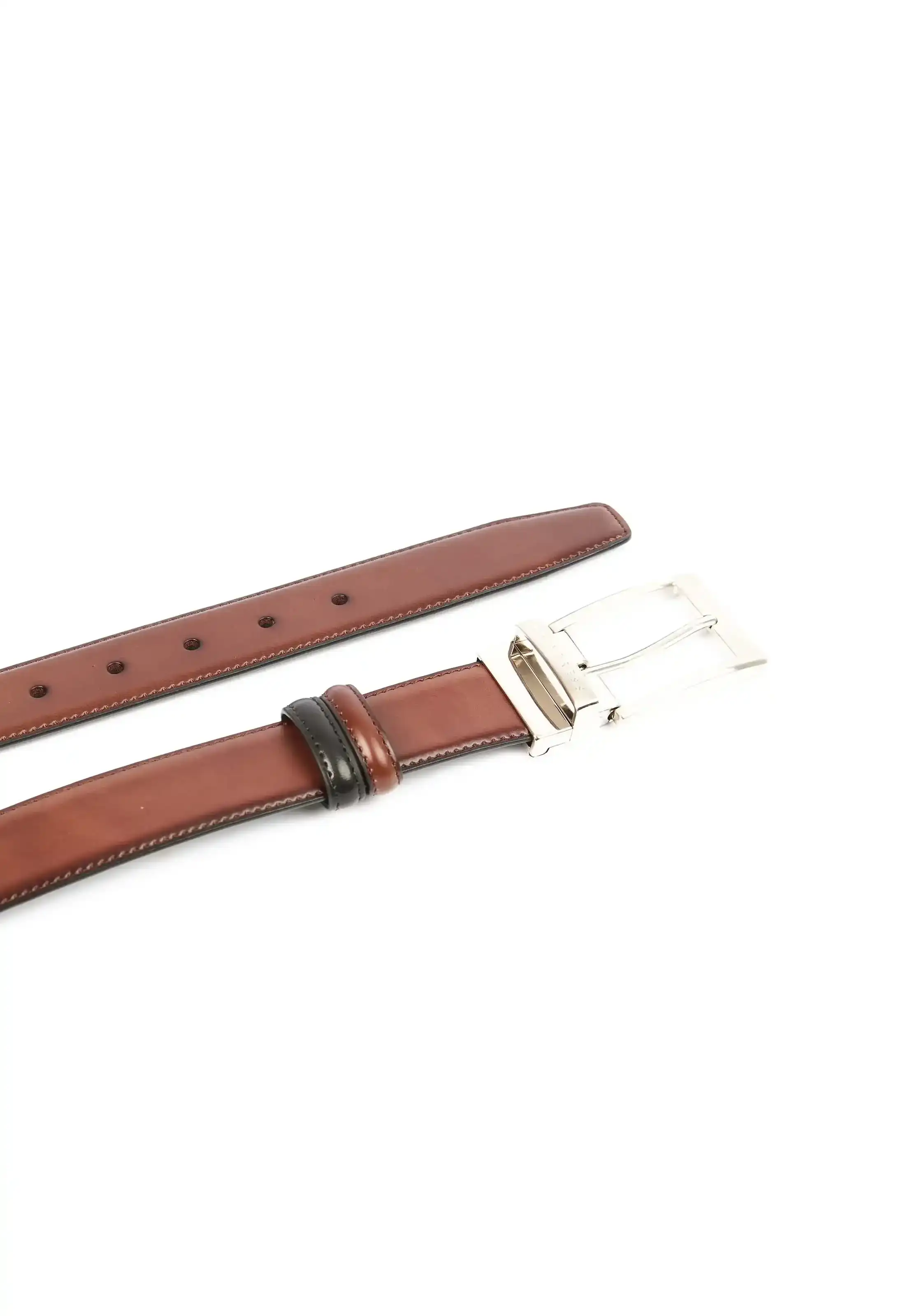 Elegant Reversible Leather Belt - Image 4
