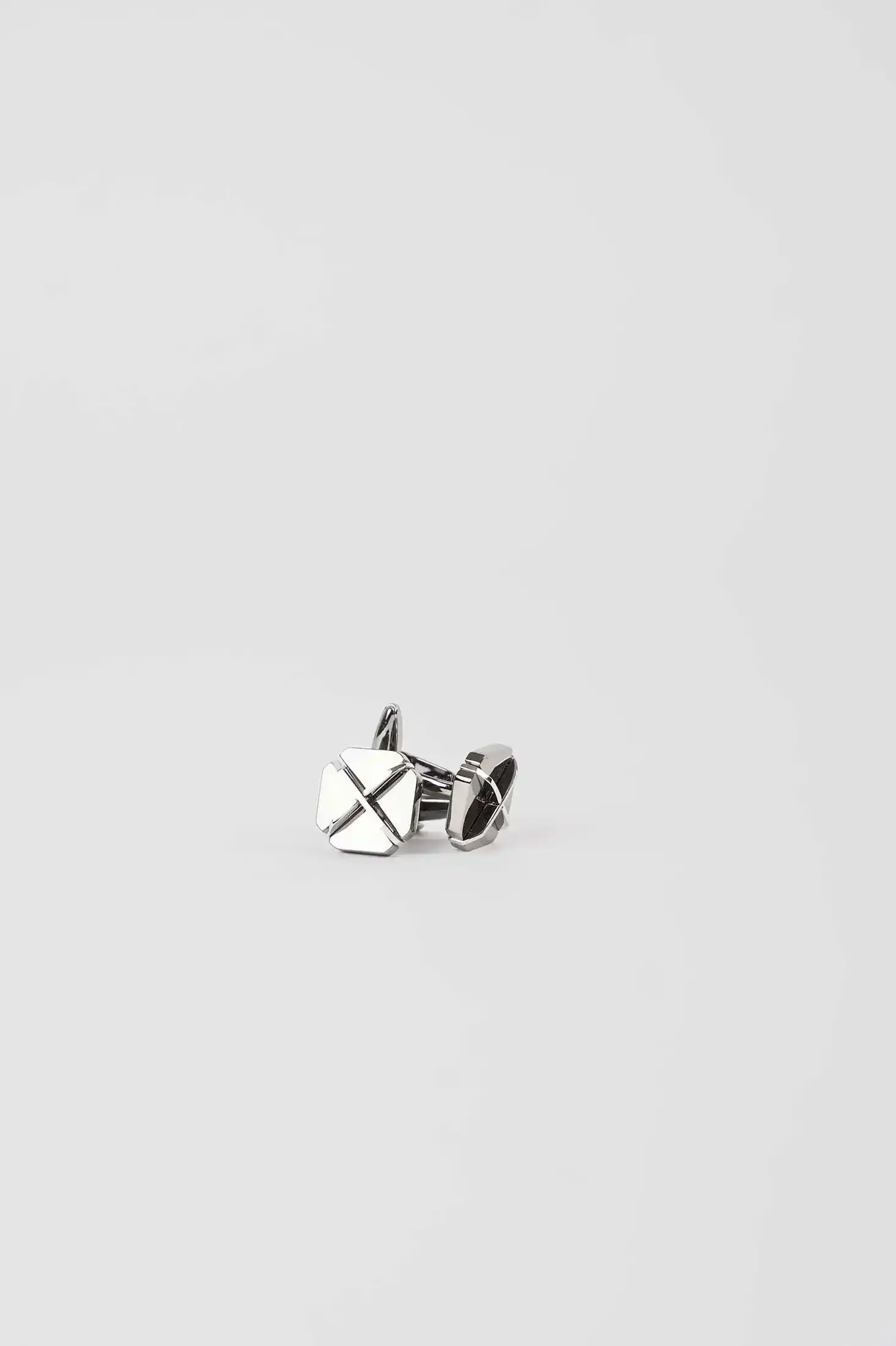 Sleek Cross-Bar Cufflinks - Image 3