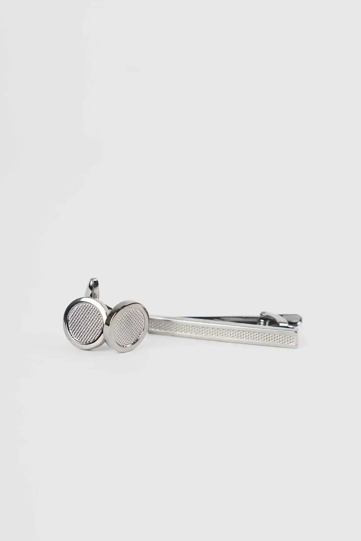 Textured Cufflink & Metal Tie Clip Set - Image 5