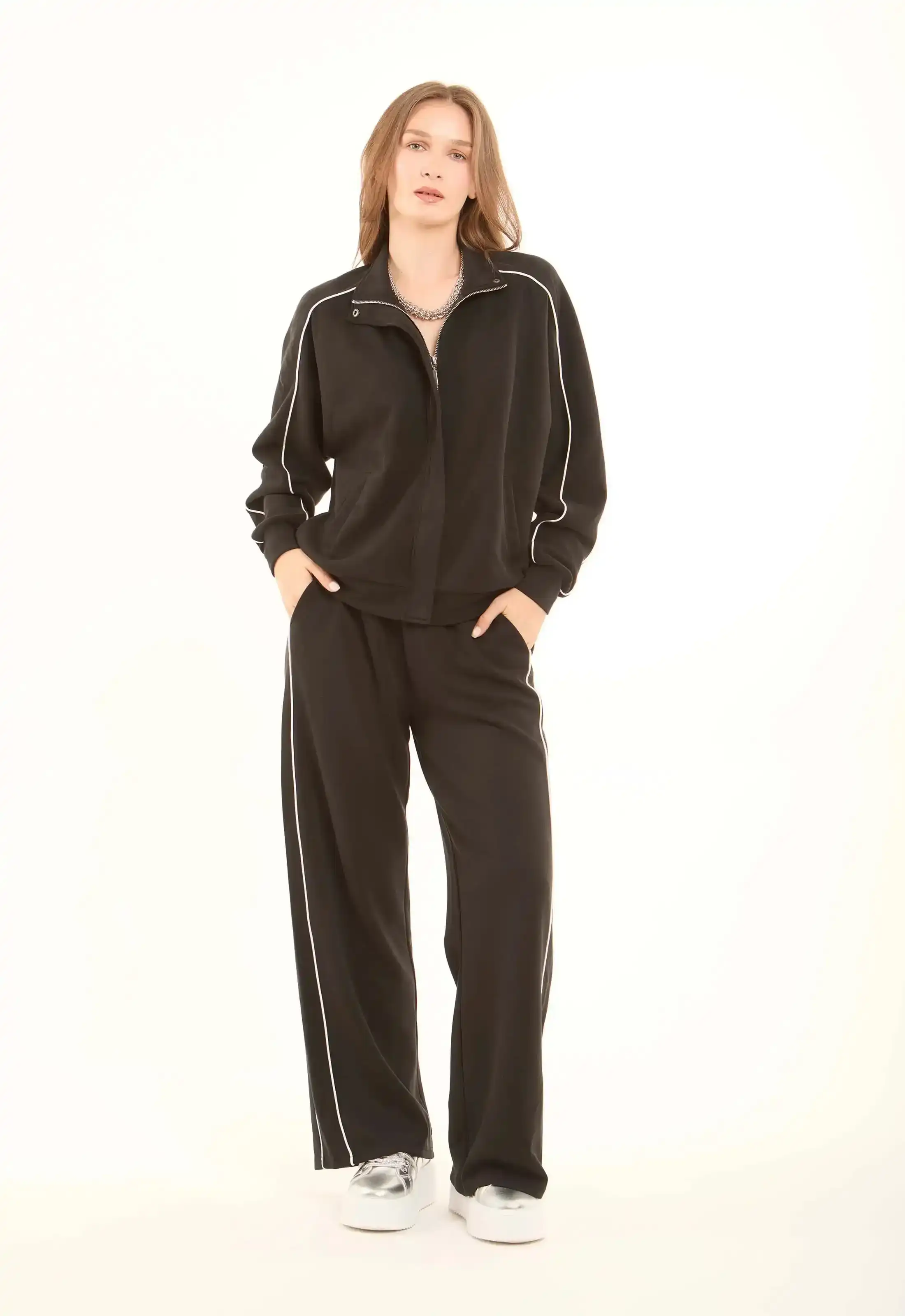 Comfy Long Sleeves Zipped Jacket - Image 7