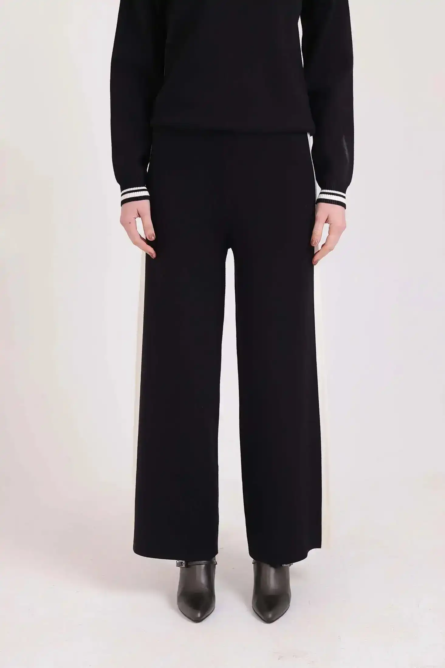 Slip On Comfy Solid Pants - Image 2
