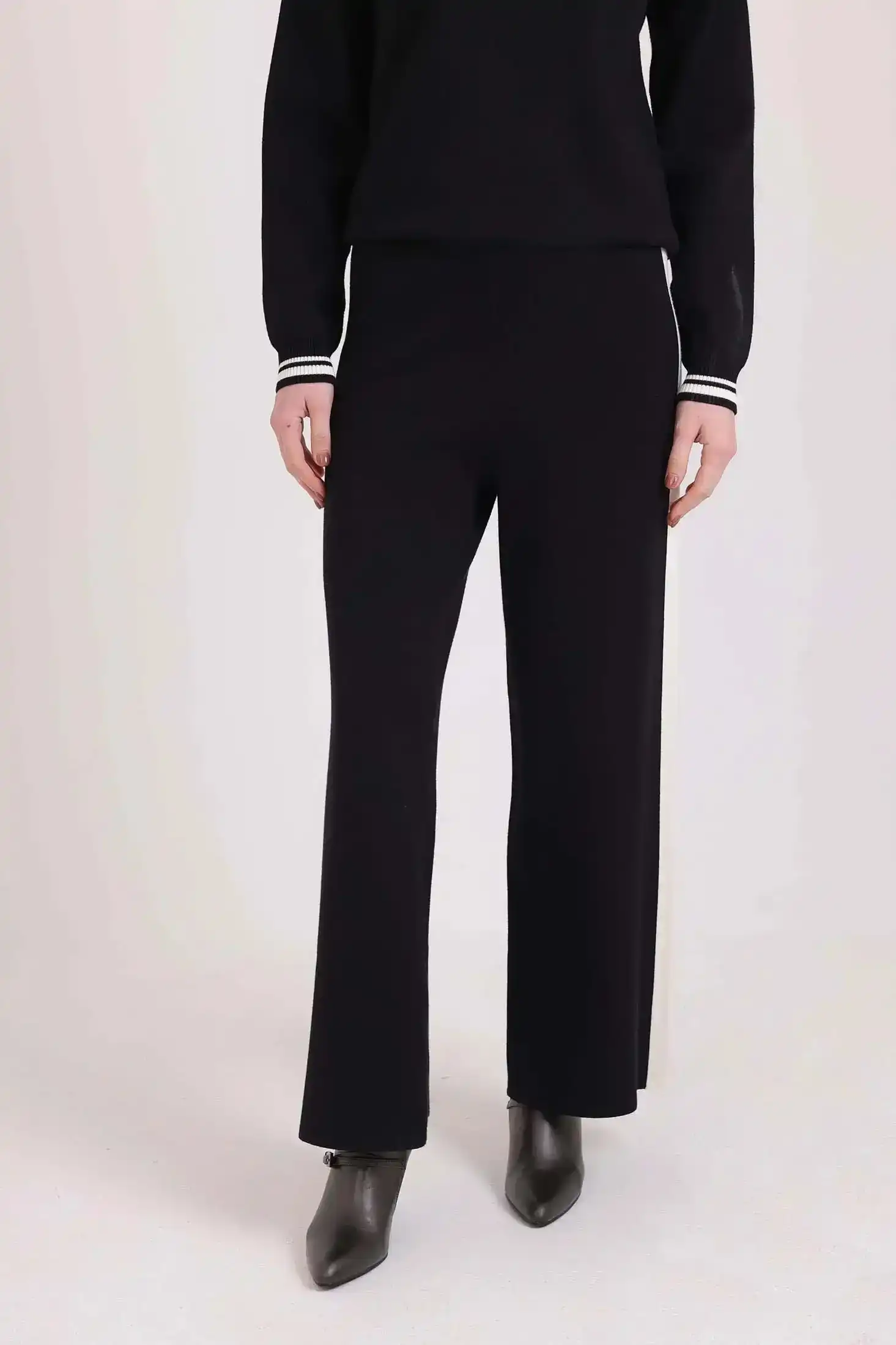 Slip On Comfy Solid Pants - Image 3