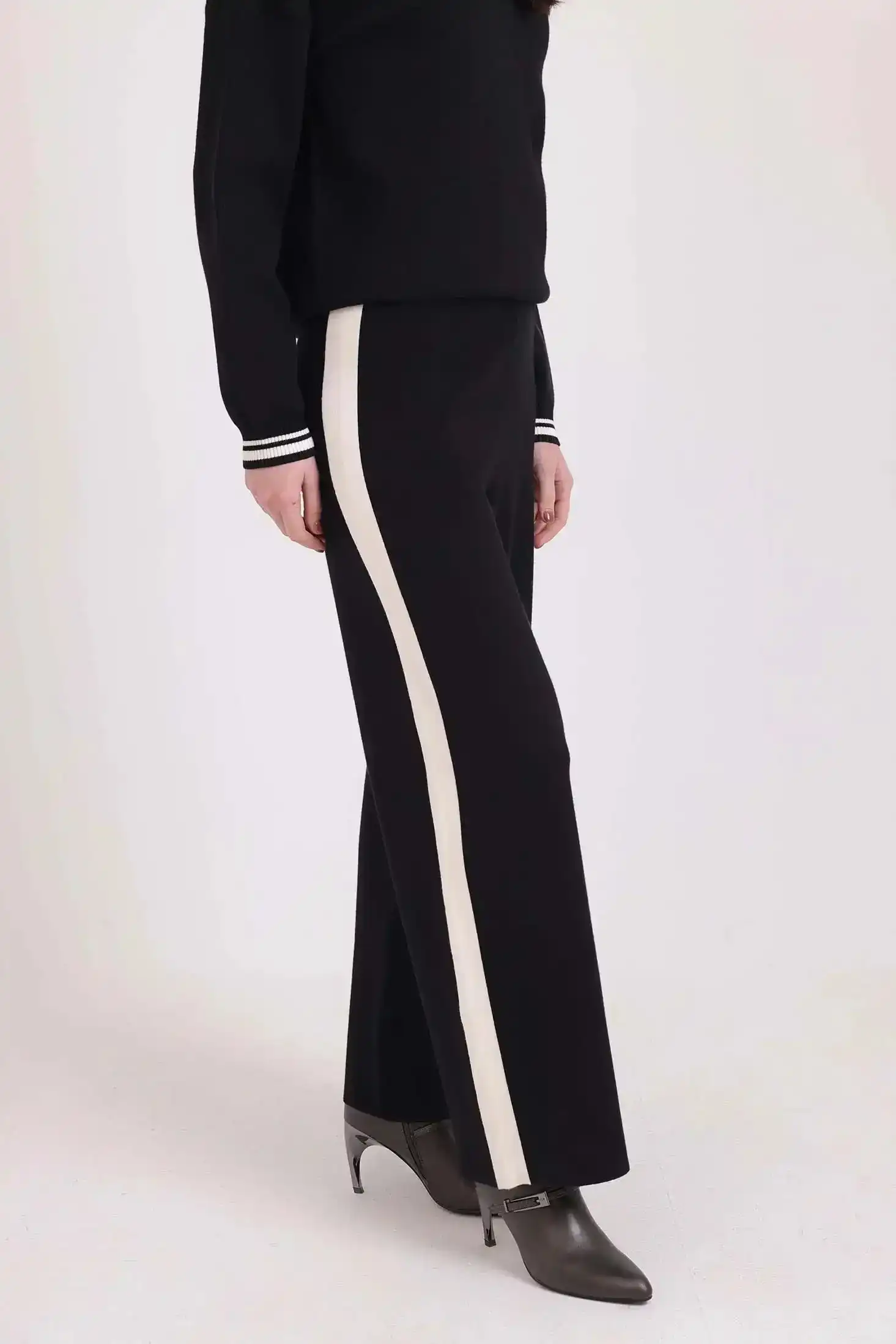Slip On Comfy Solid Pants - Image 5