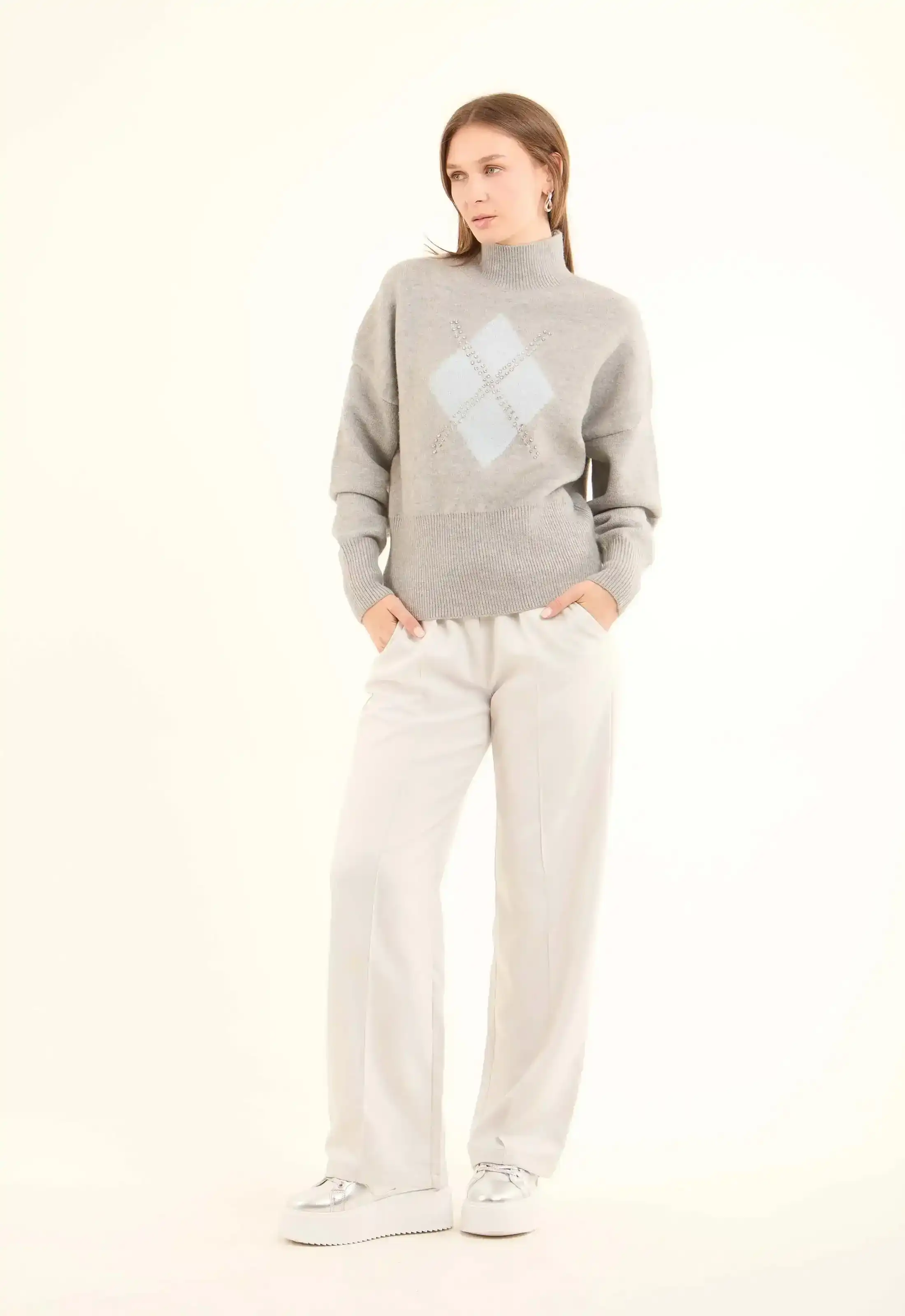 Front Stitched Crystal Studs Casual Pullover - Image 4