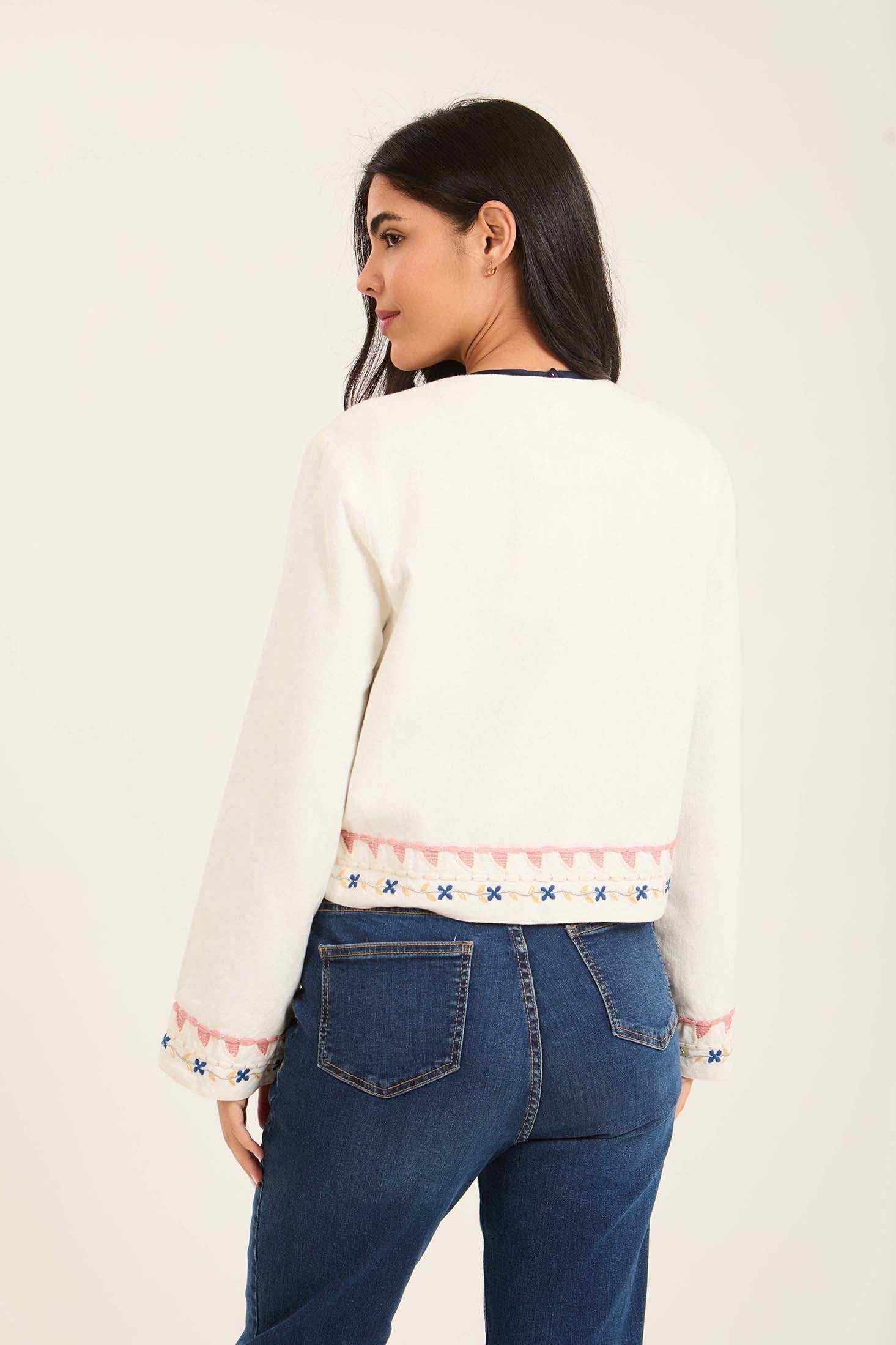 Embroidered Jacket with Boho Pattern - Image 4