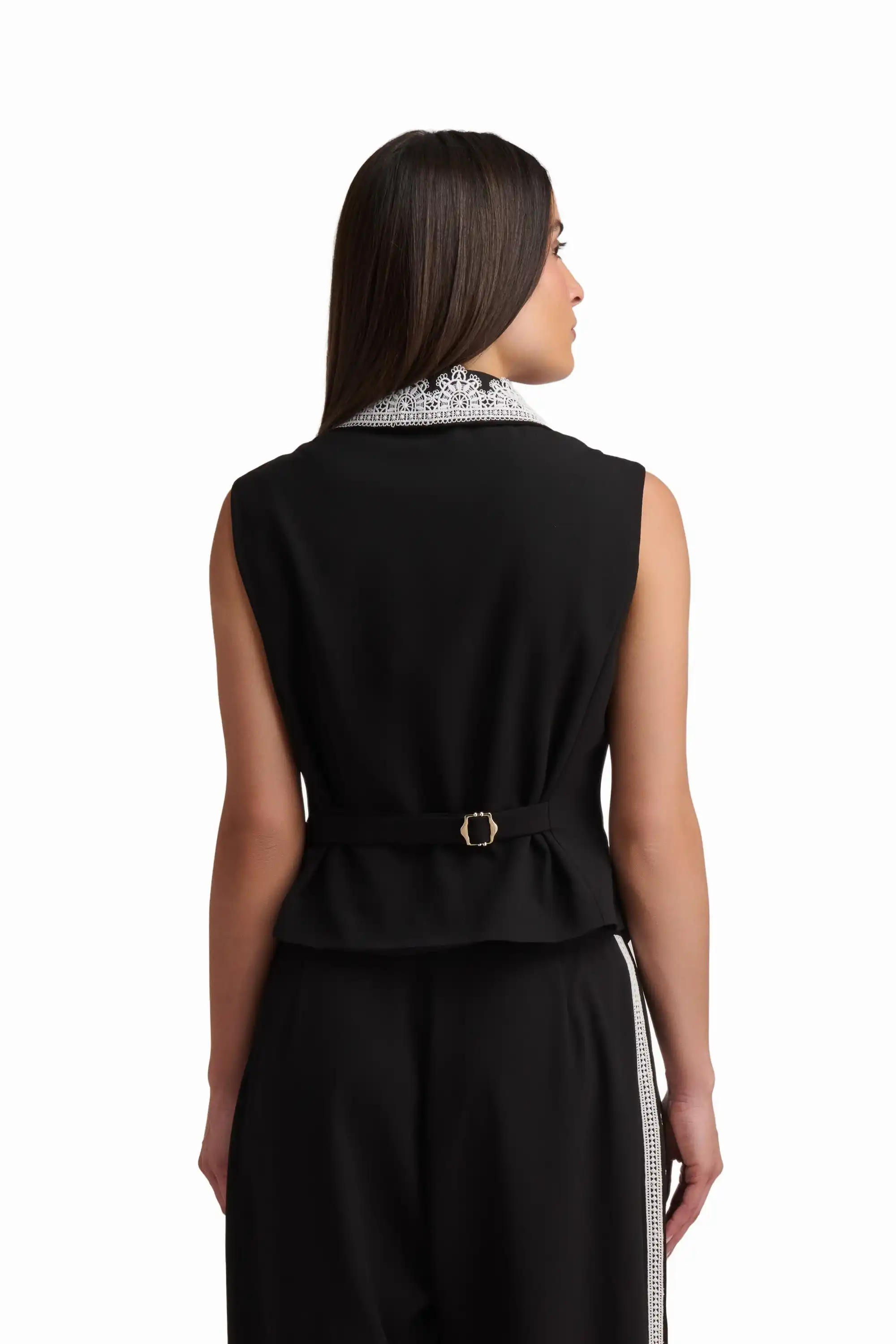 Tailored Vest with Contrast Embellished Collar - Image 5