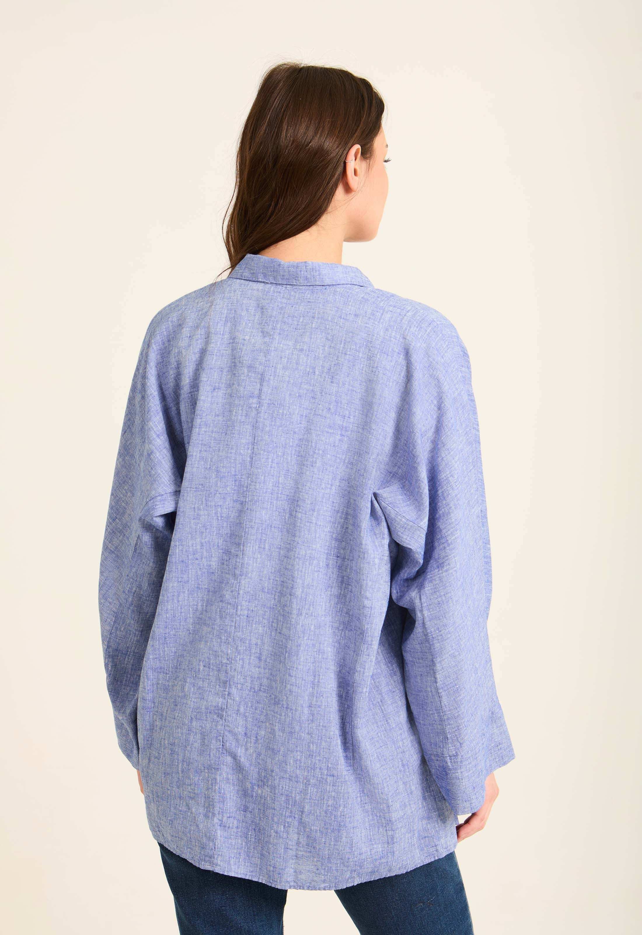 Versatile Oversized Linen Shirt - Image 3