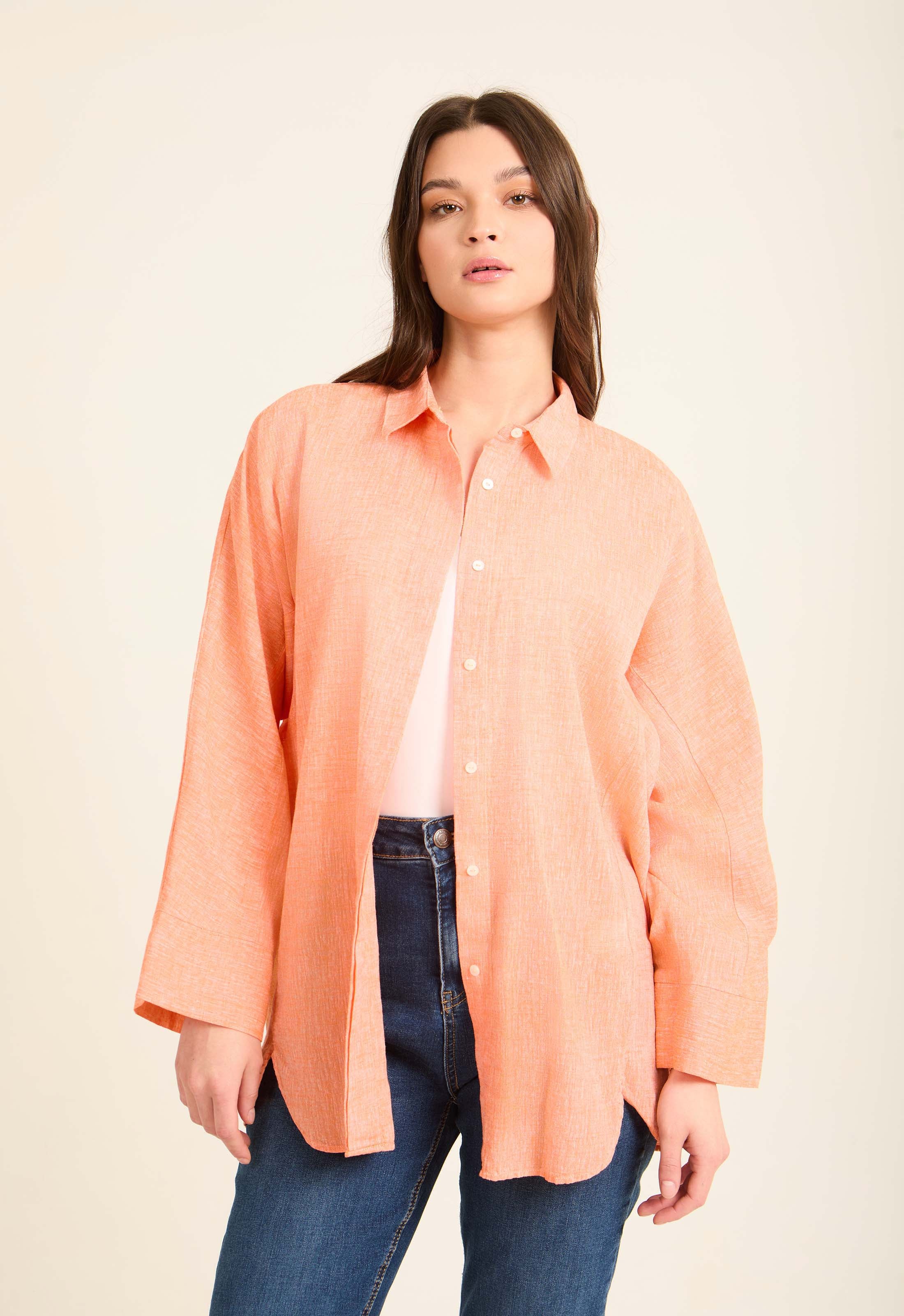 Versatile Oversized Linen Shirt - Image 5