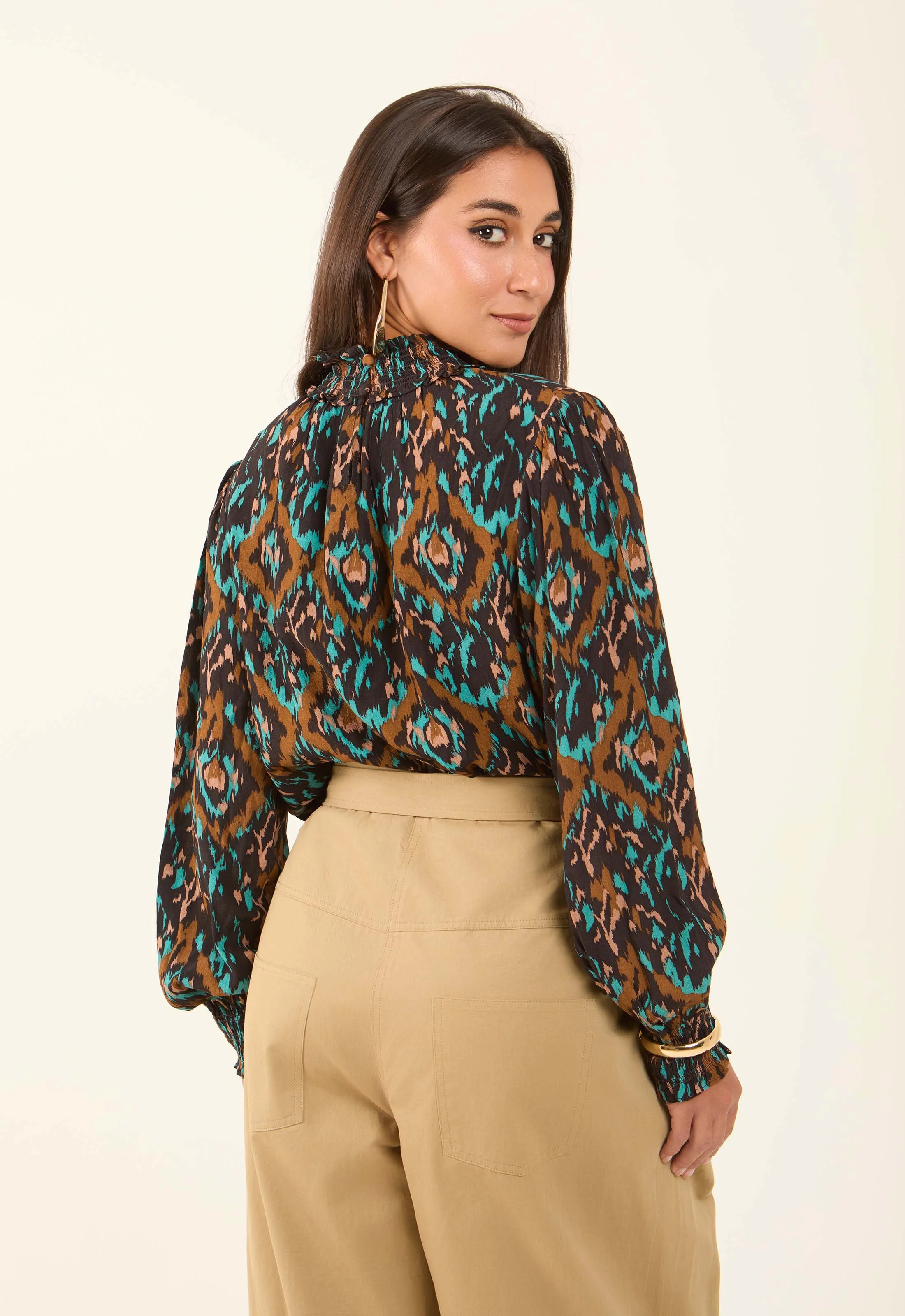 Flowy Printed High-Neck Viscose Blouse - Image 3