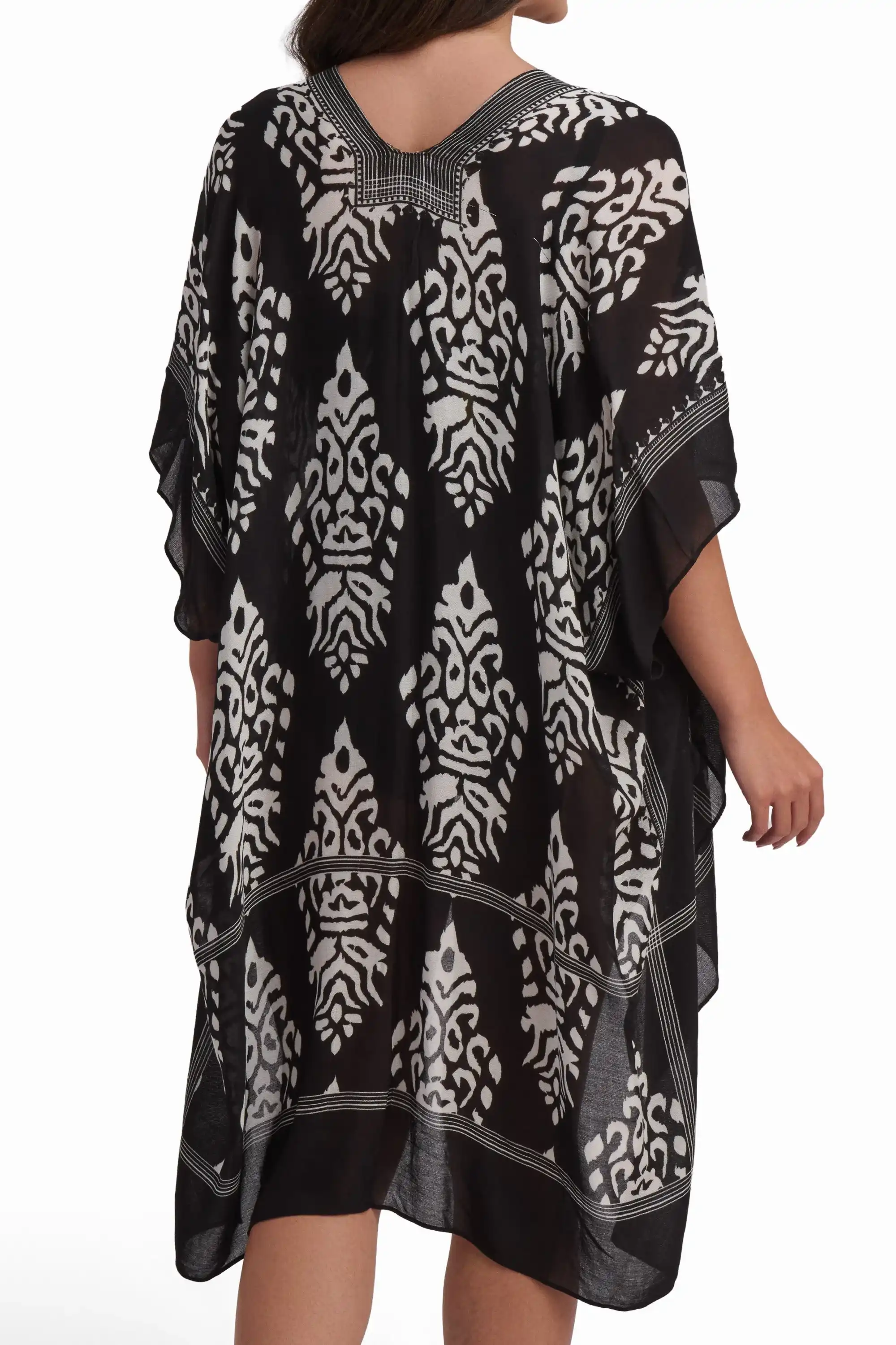 Black and White Printed Kimono - Image 4