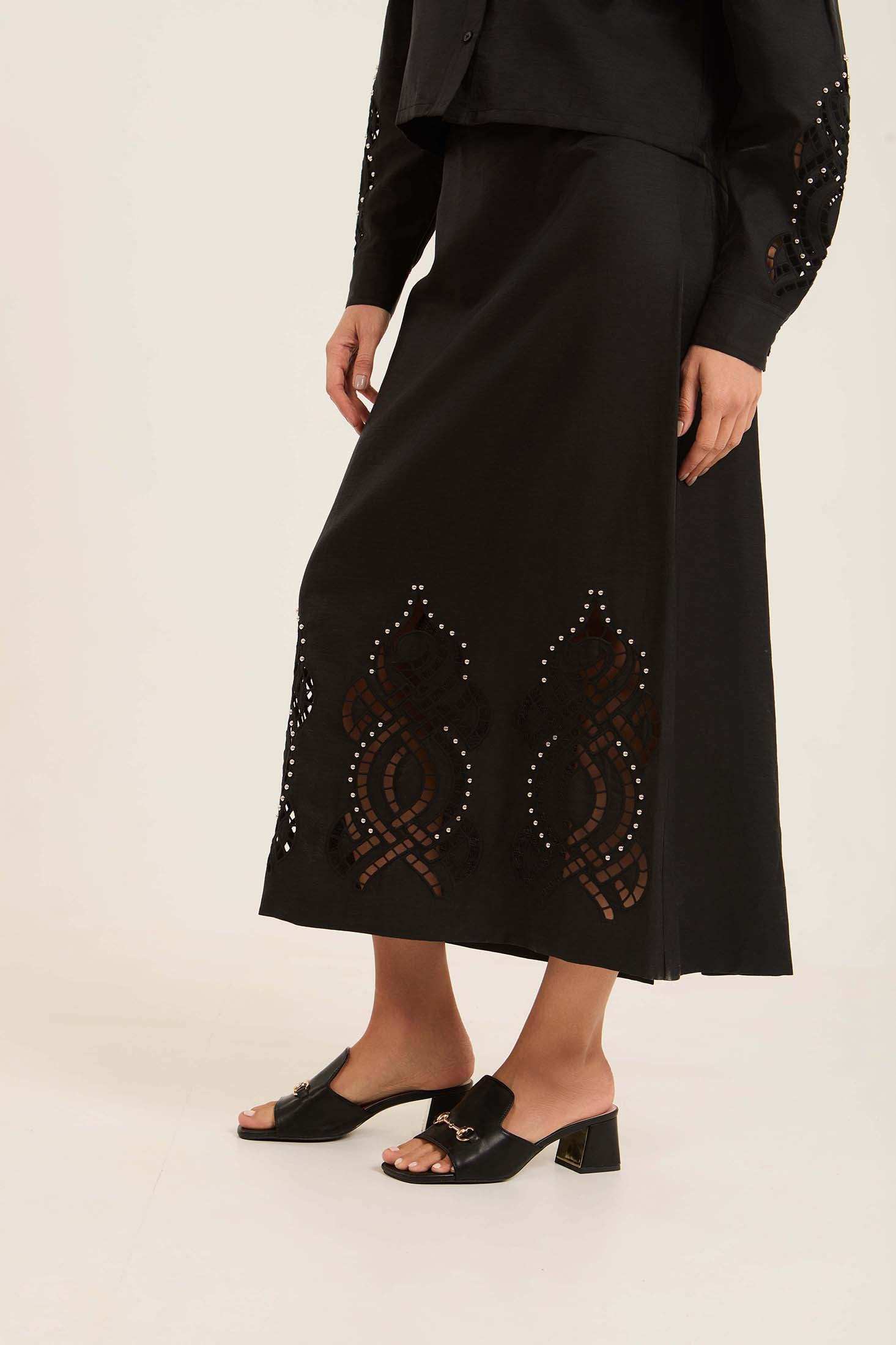 Stitched Pearls with Perforated Touch Skirt - Image 2