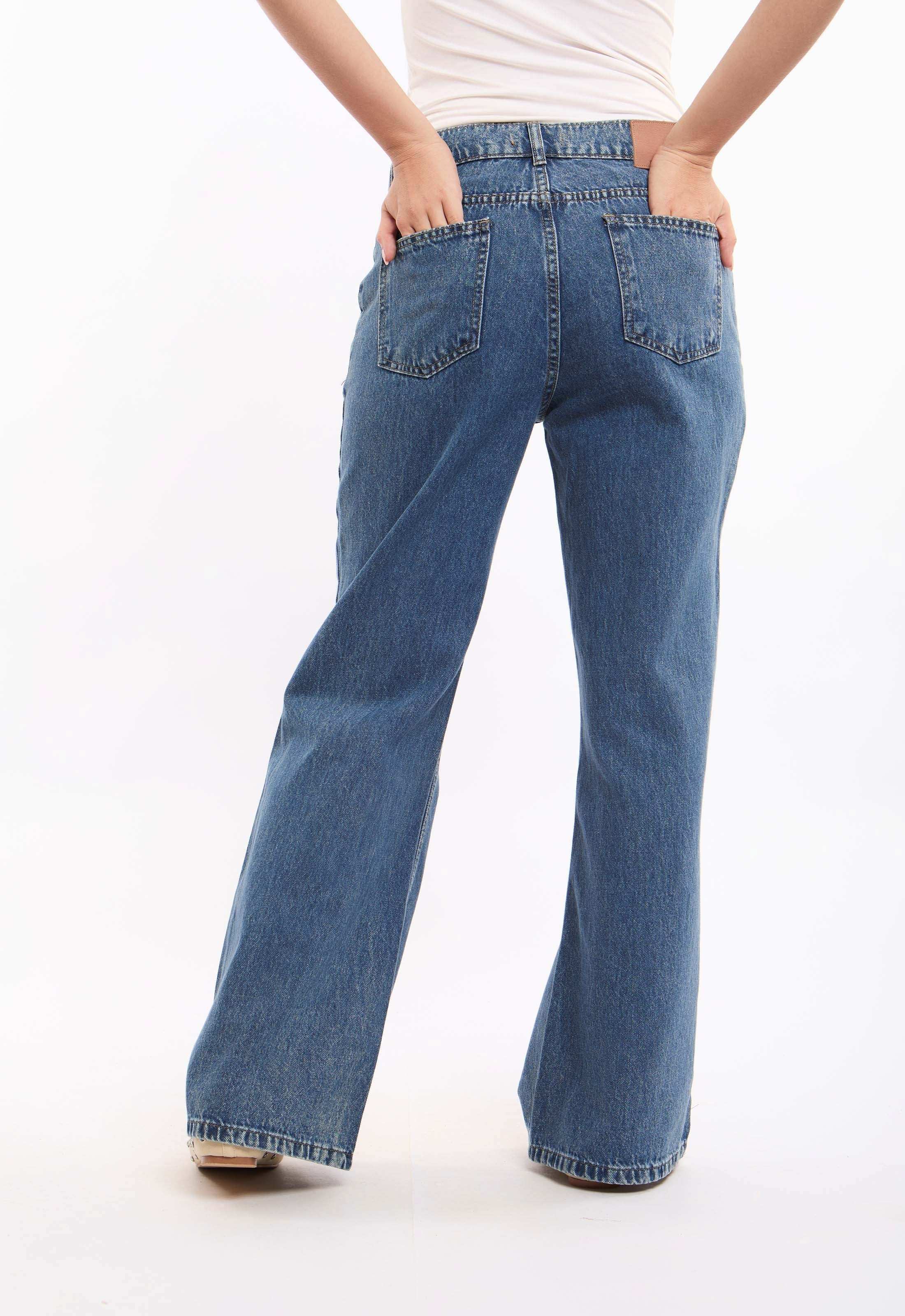 Wide Leg Button Detail Jeans - Image 4