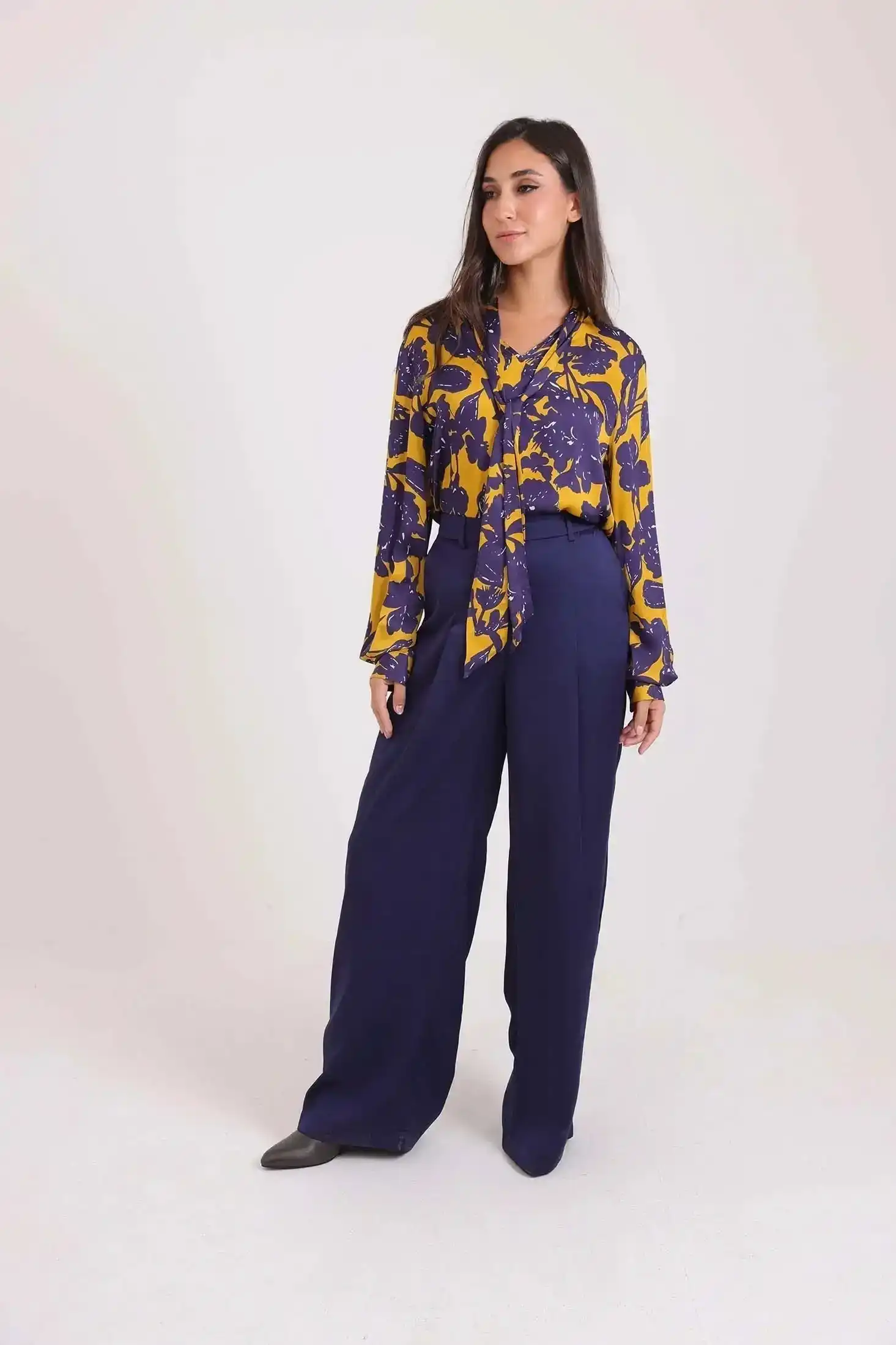 High-Waist Solid Wide-Leg Pants - Image 2