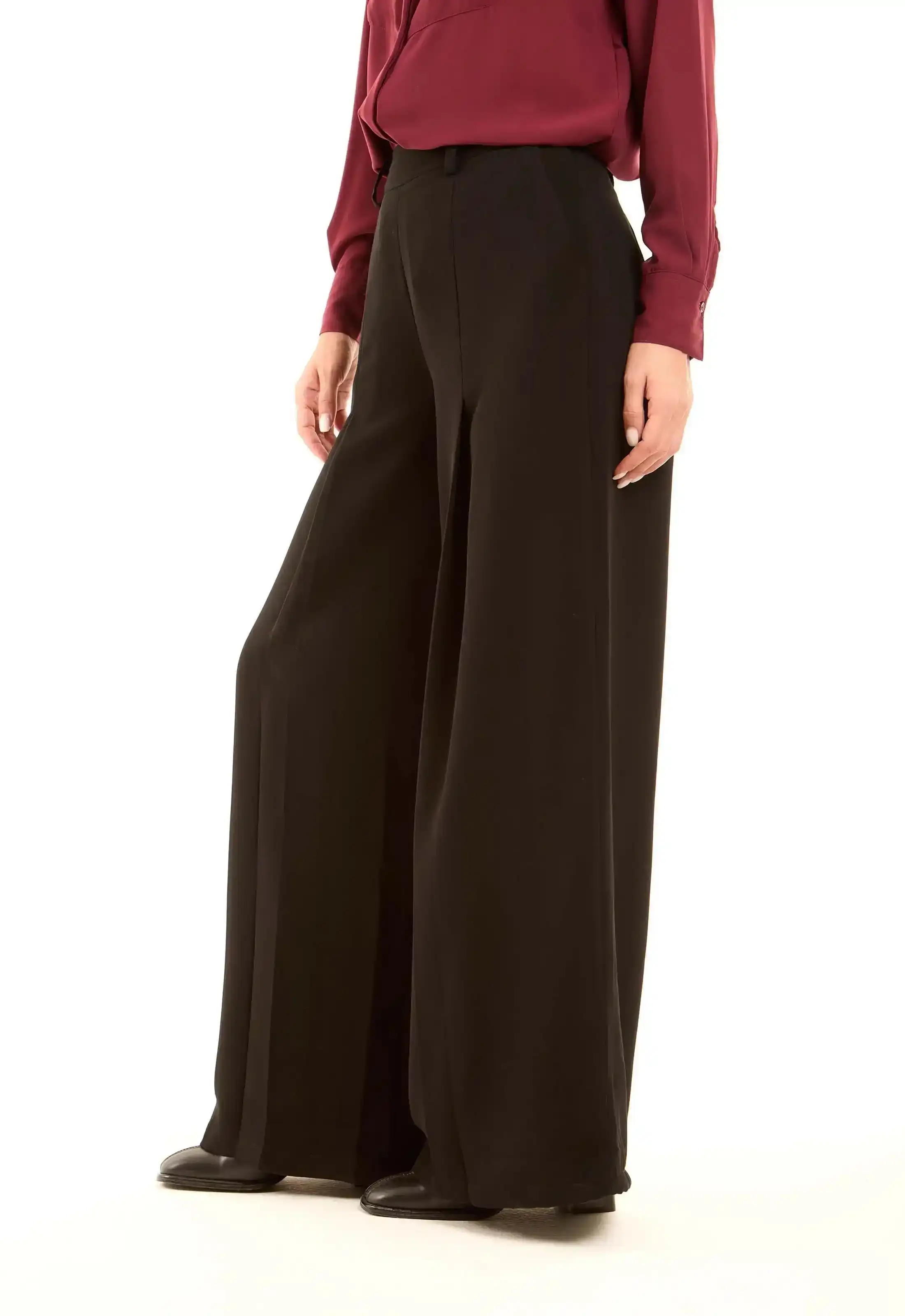 Essential Wide-Leg Dress Pants - Image 3