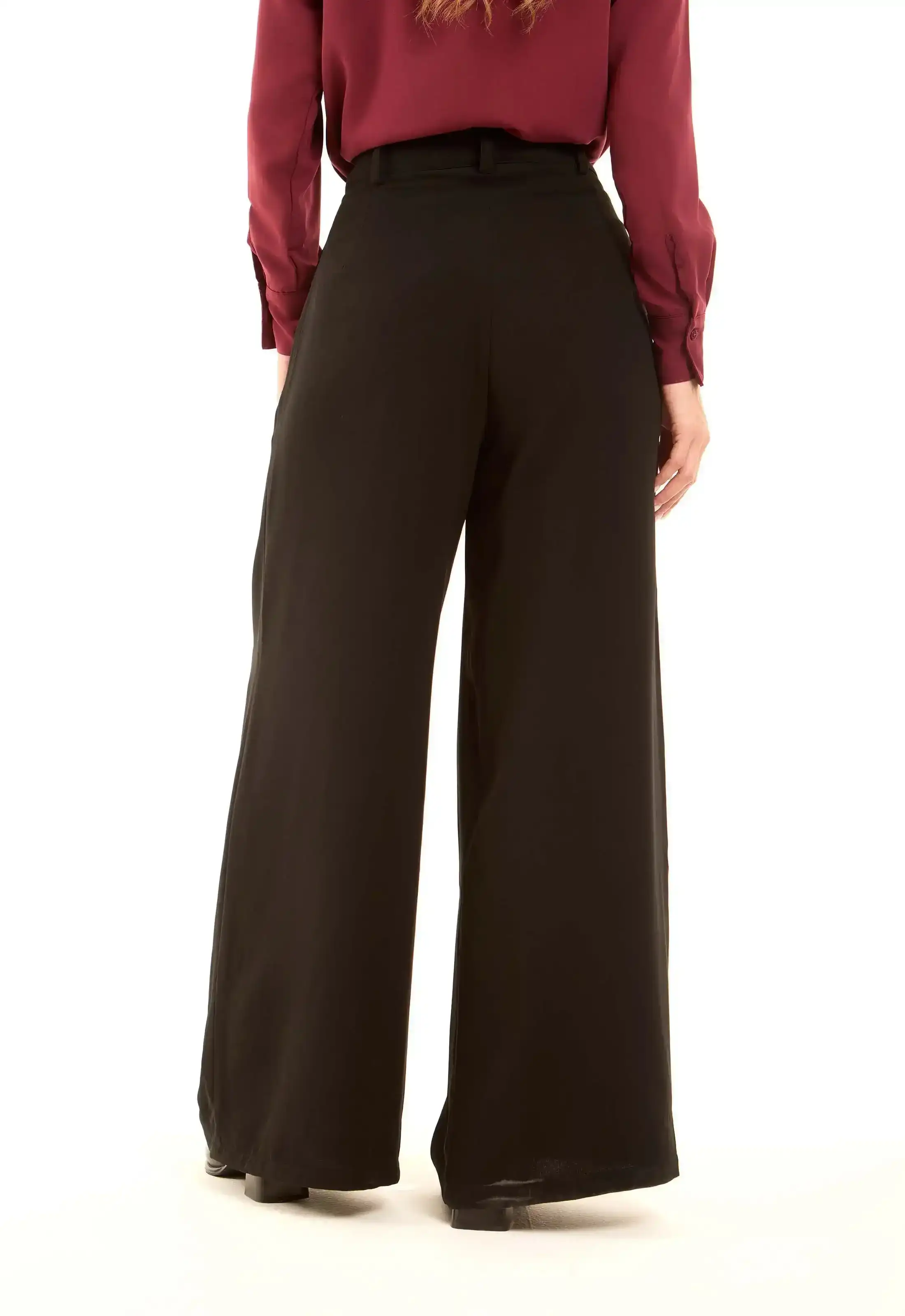 Essential Wide-Leg Dress Pants - Image 4
