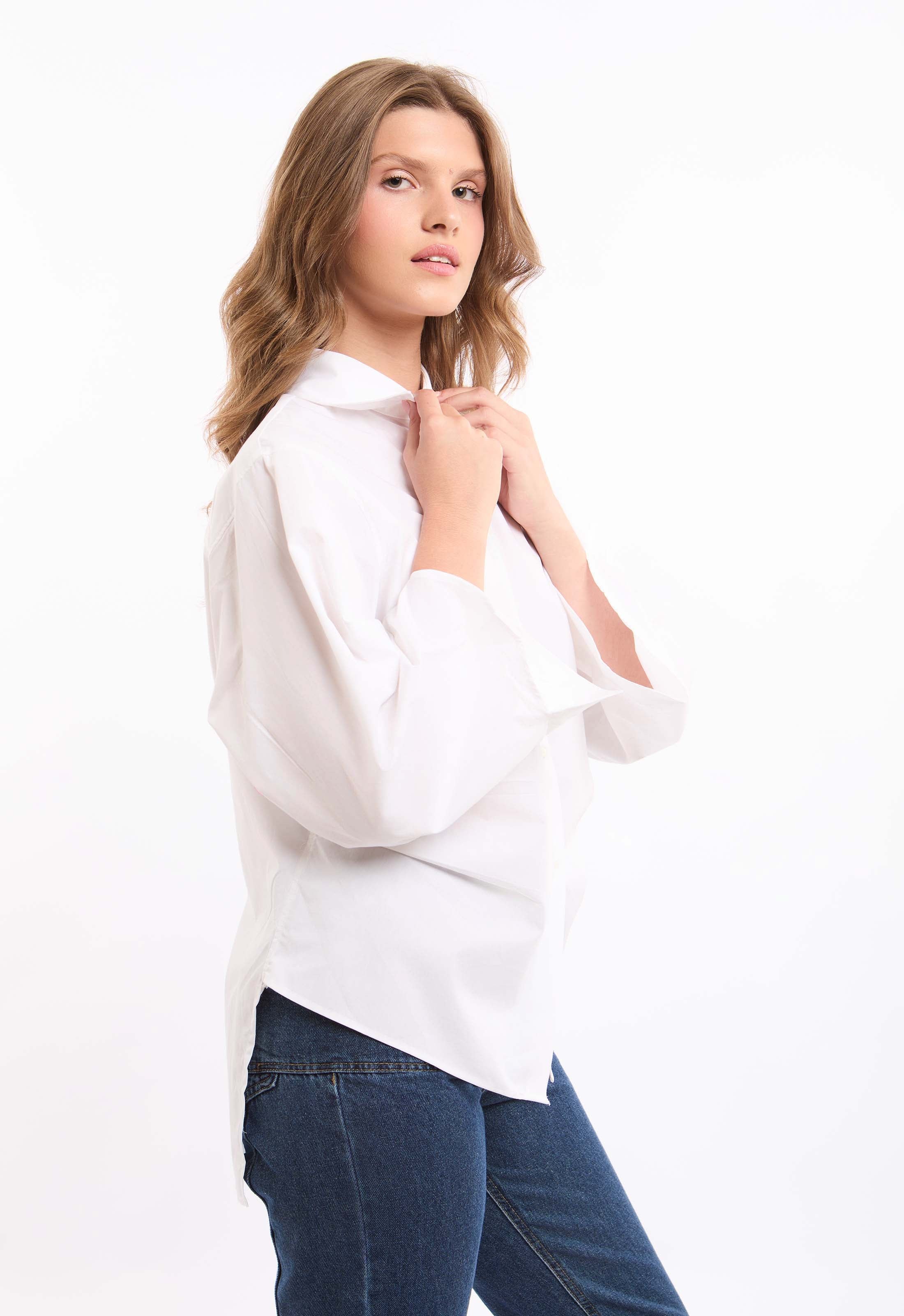 Oversized Shirt with Wide Sleeves - Image 2