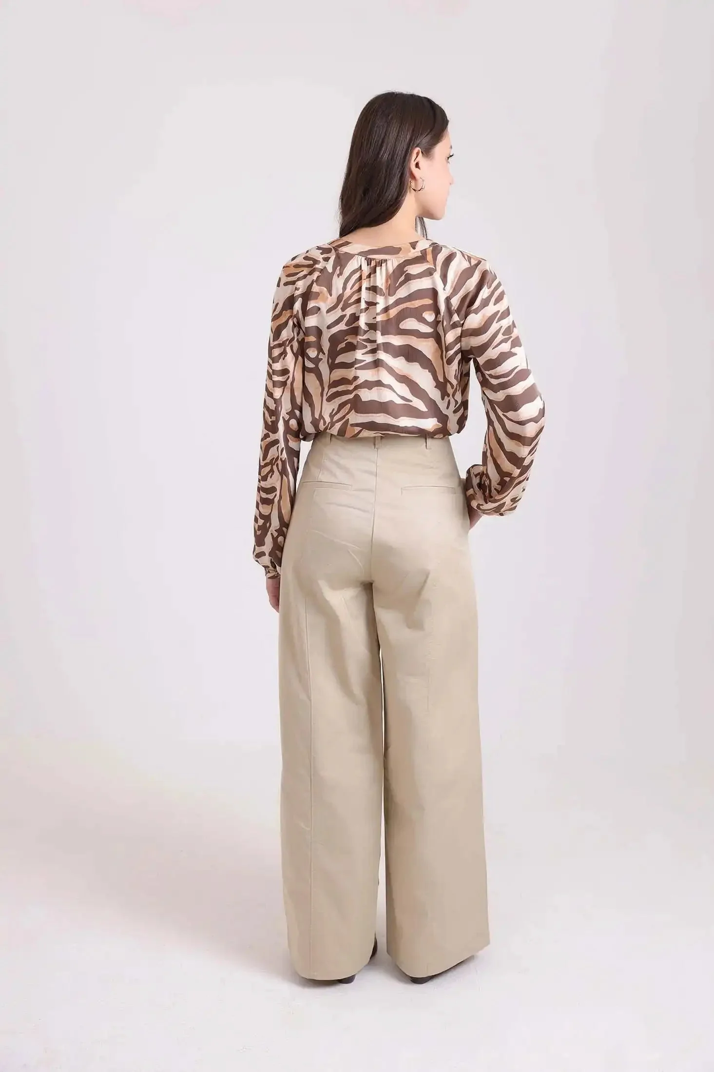 Long Sleeves Bi-Tone Zebra Shirt - Image 3