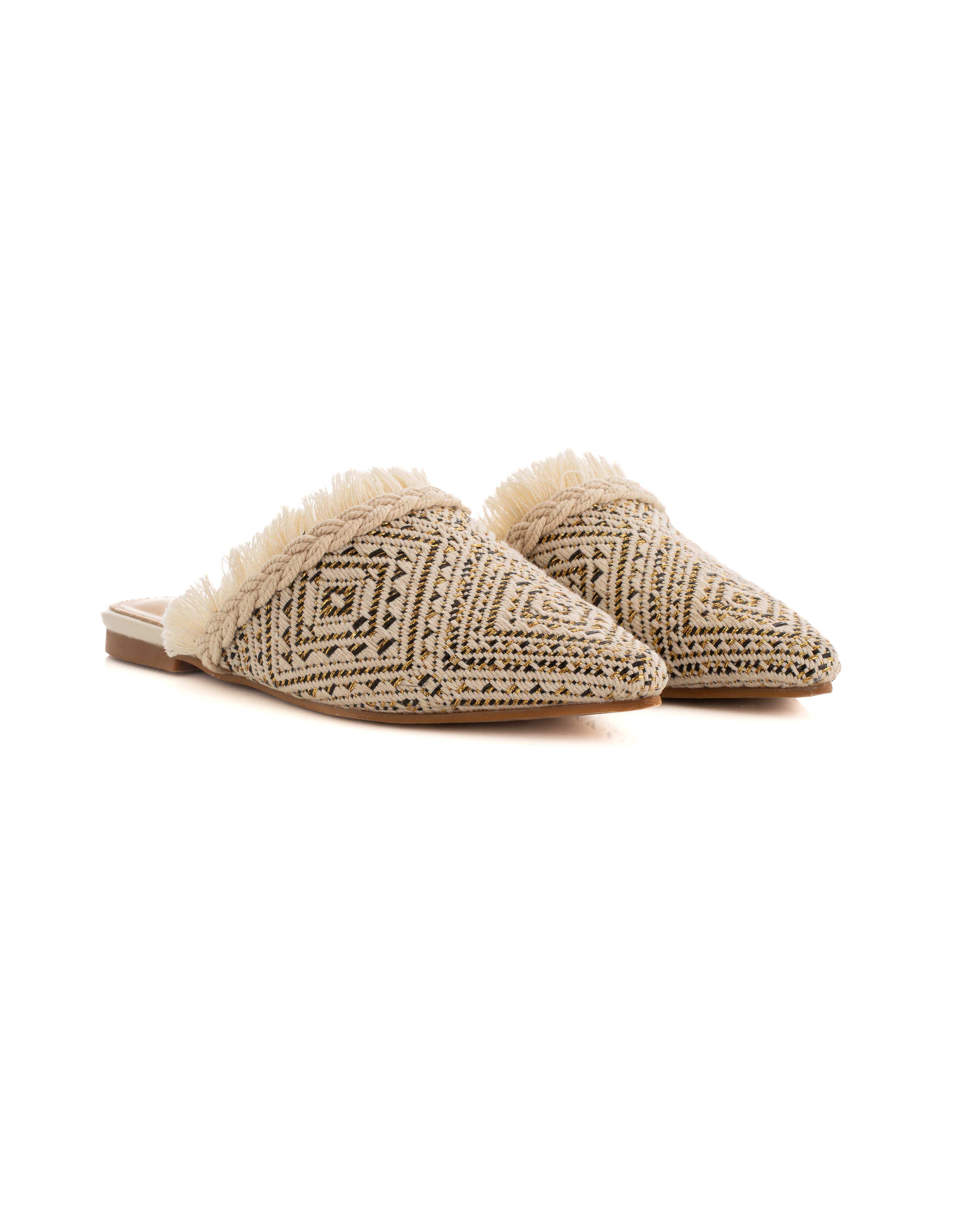 Embroidered Slip-On Mule Design - Image 3