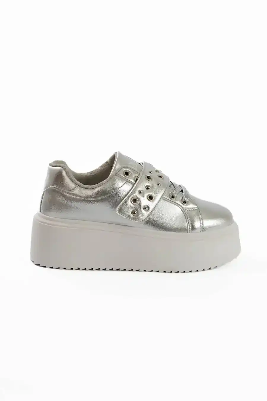 Metallic Platform Sneaker Style - Image 3