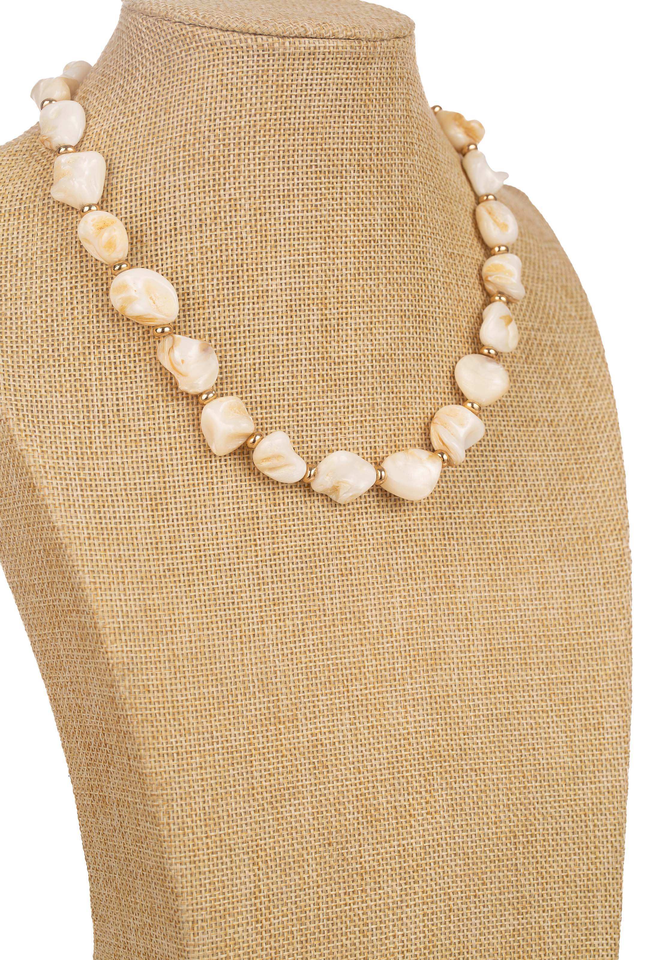Elegant Beaded Pearl Necklace Design - Image 3