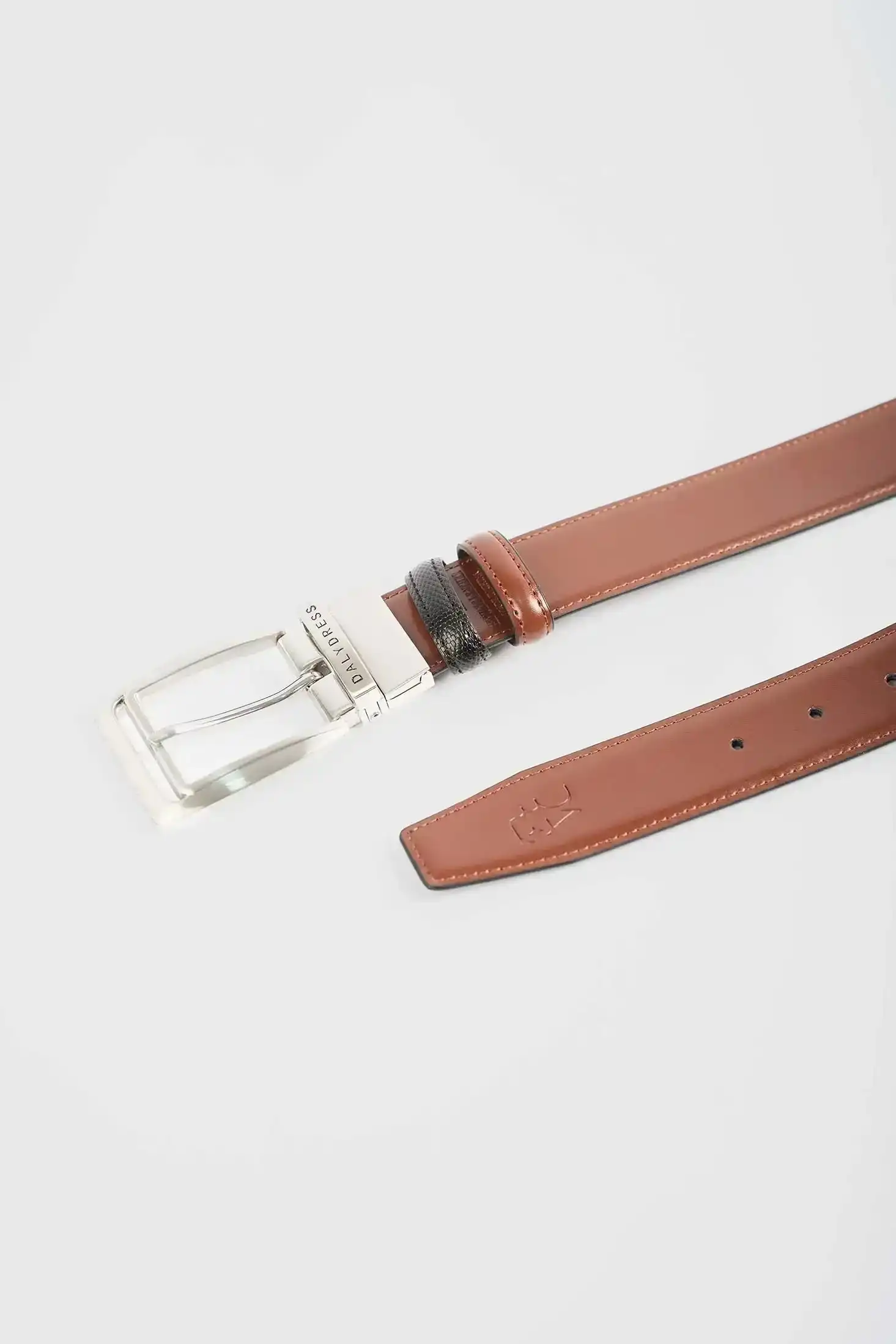 Premium Textured Reversible Leather Belt - Image 3