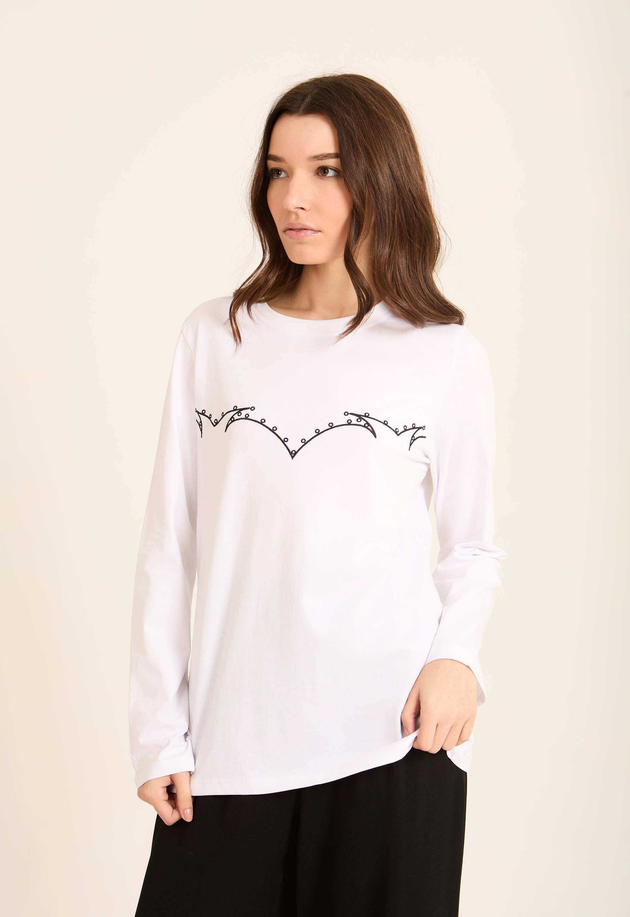 Front Stitches Long Sleeves Tee - Image 2