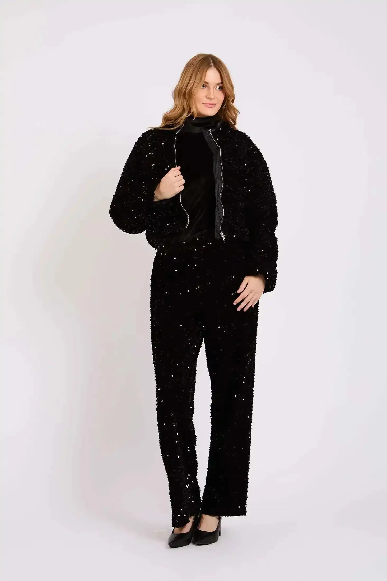 Women Regular Fit Jacket Black