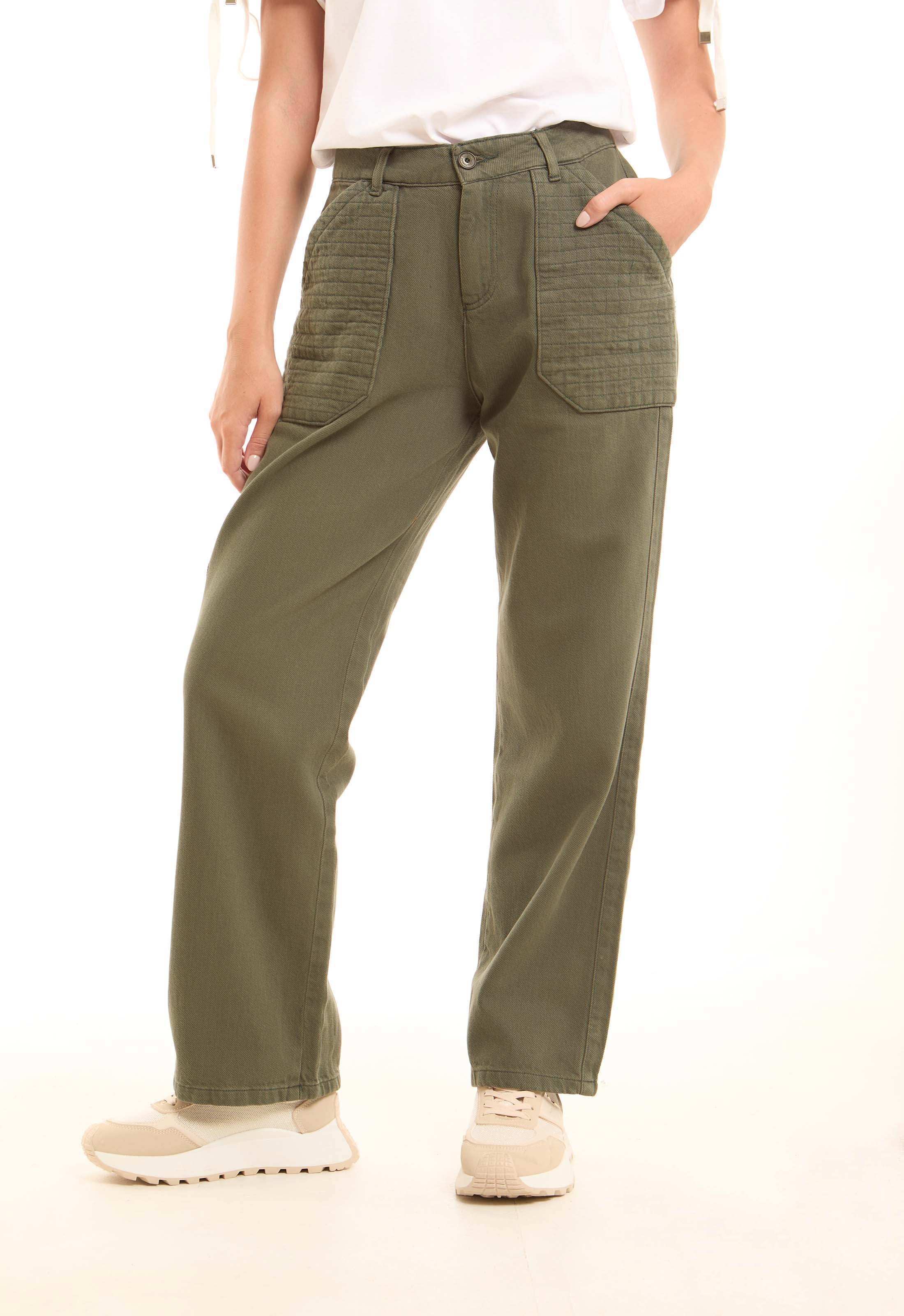 High-Waist Cotton Pants with Oversized Quilted Pockets - Image 2