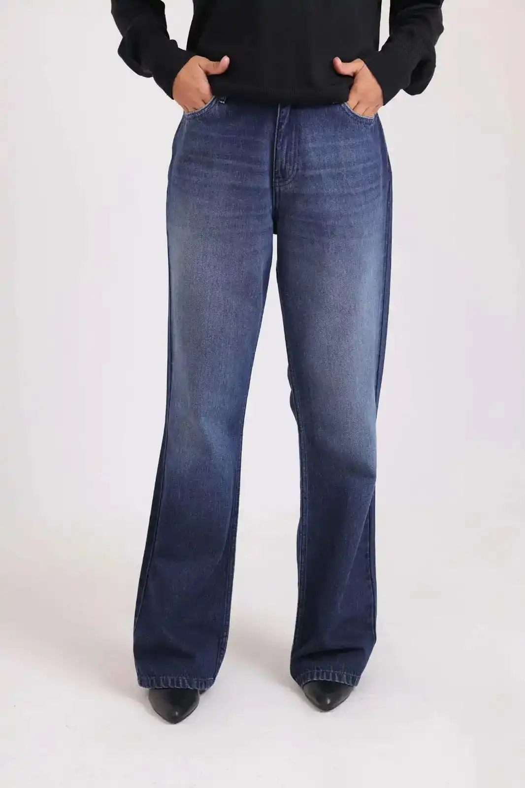 Classic Everyday Bootcut Jeans - Image 3