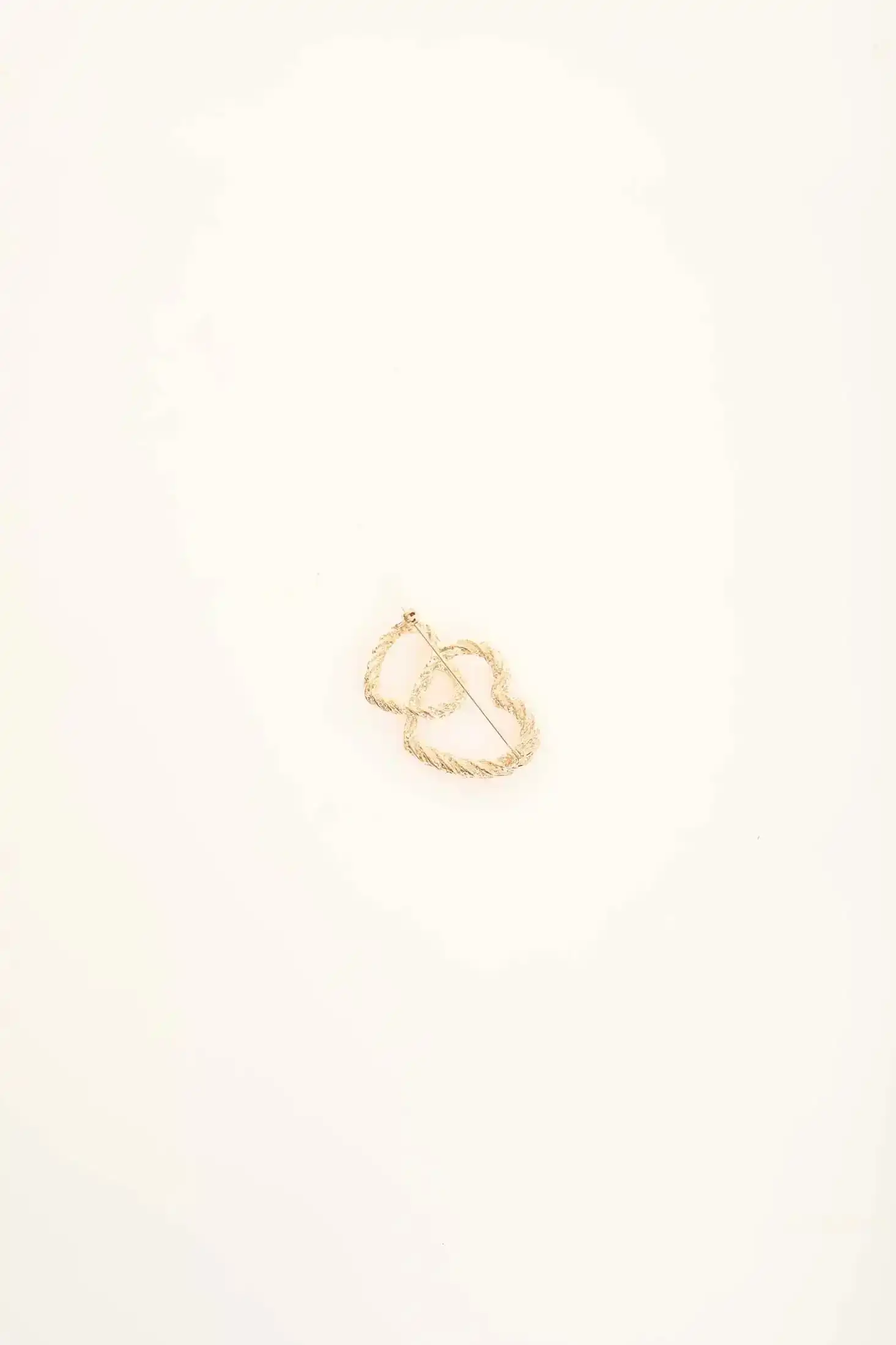 Cute Heart Shape Brooch - Image 3